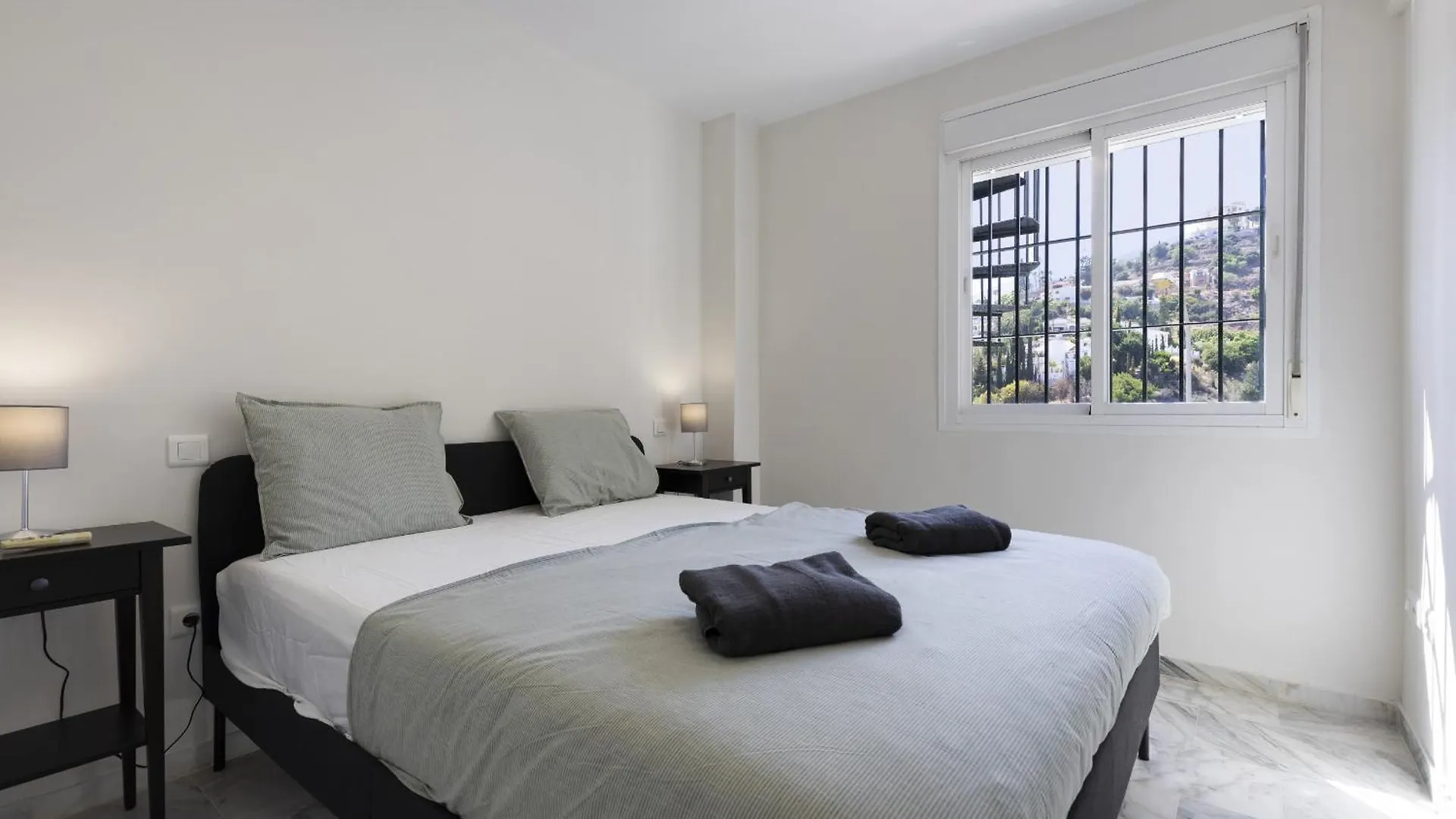 Charming 2-Bedroom Apartment With Terraces & Pool In Torrequebrada Benalmádena 0*,  Ισπανία